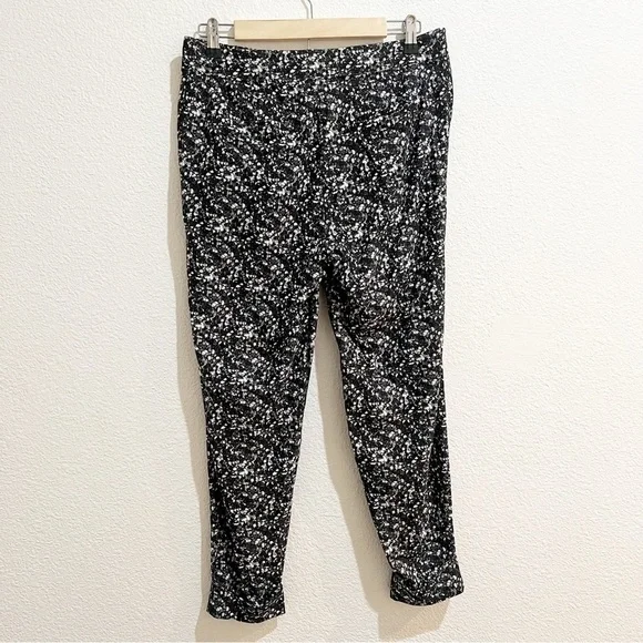 Lululemon- Jet Crop Shimmy Shimmer Sequin Graphic Luxetreme Pants- 6